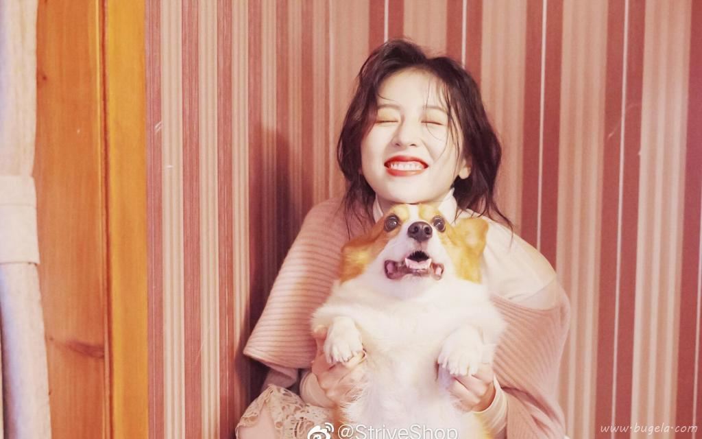 清纯靓丽女神周雨彤时尚魅力迷人写真图片