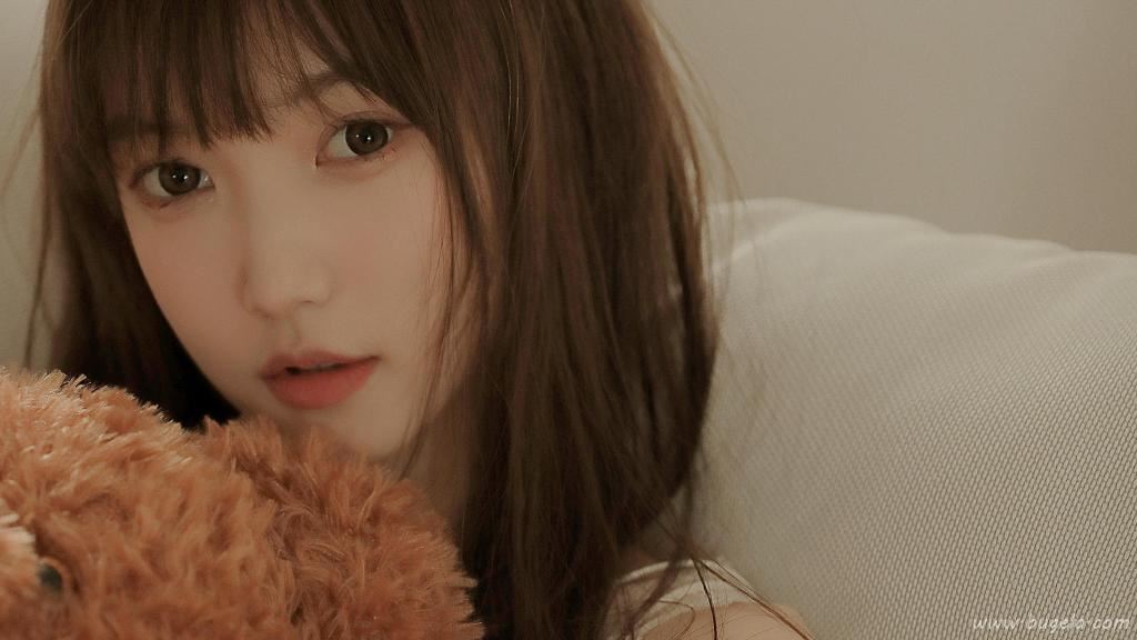 冷艳气质美女图片