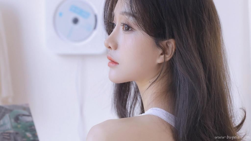 美女白嫩私房照图片