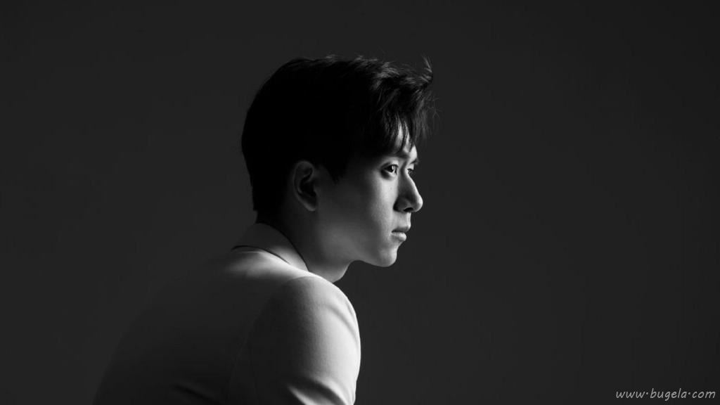 李现GQ时尚白色西黄封面大片写真图片