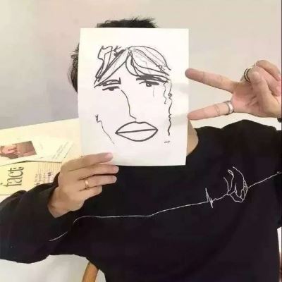 魔鬼恋人森唯绫人情侣头像 搞怪情侣图片