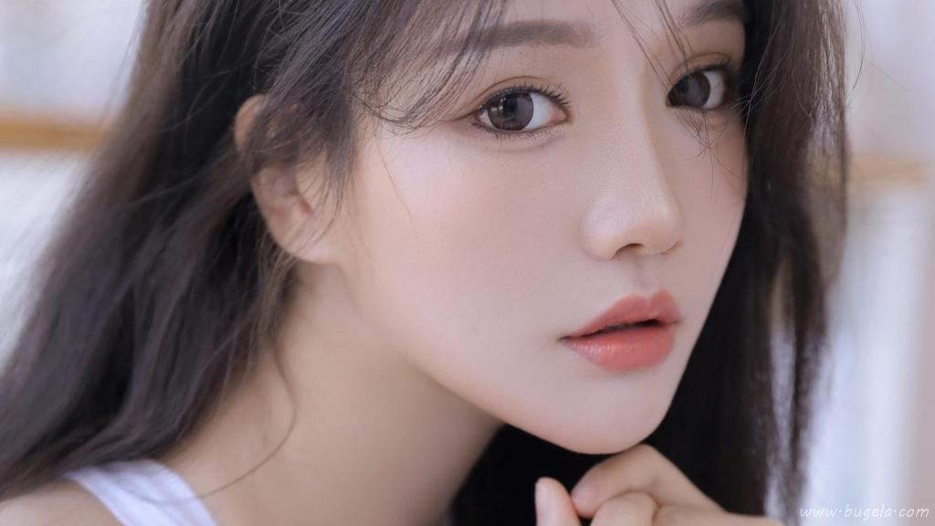 美女白嫩私房照图片