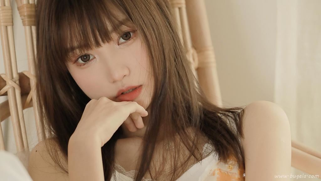 冷艳气质美女图片