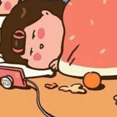 萌娃坐在凳子上的情侣头像 可爱情侣图片