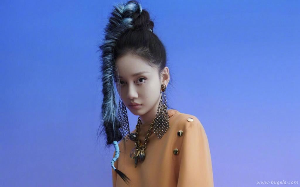 元气少女孙伊涵二次元甜美可爱造型写真图片