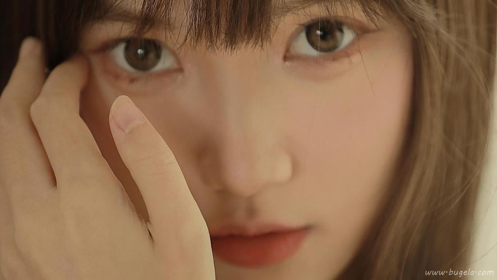 冷艳气质美女图片