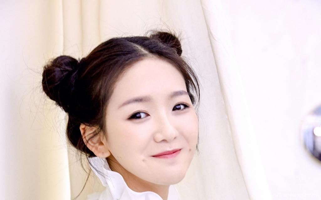 清纯少女张馨月元气可爱俏皮迷人写真图片
