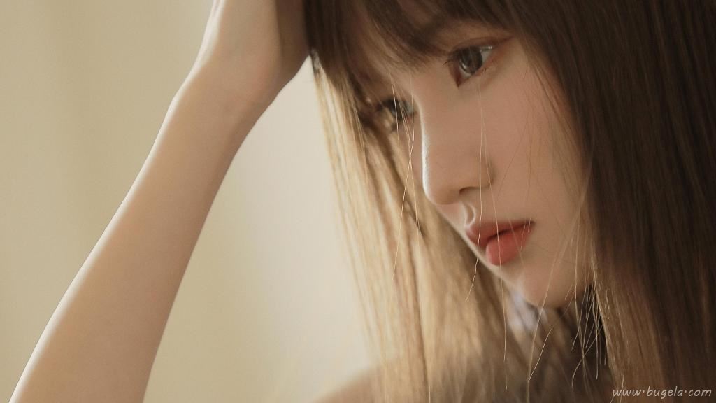 冷艳气质美女图片