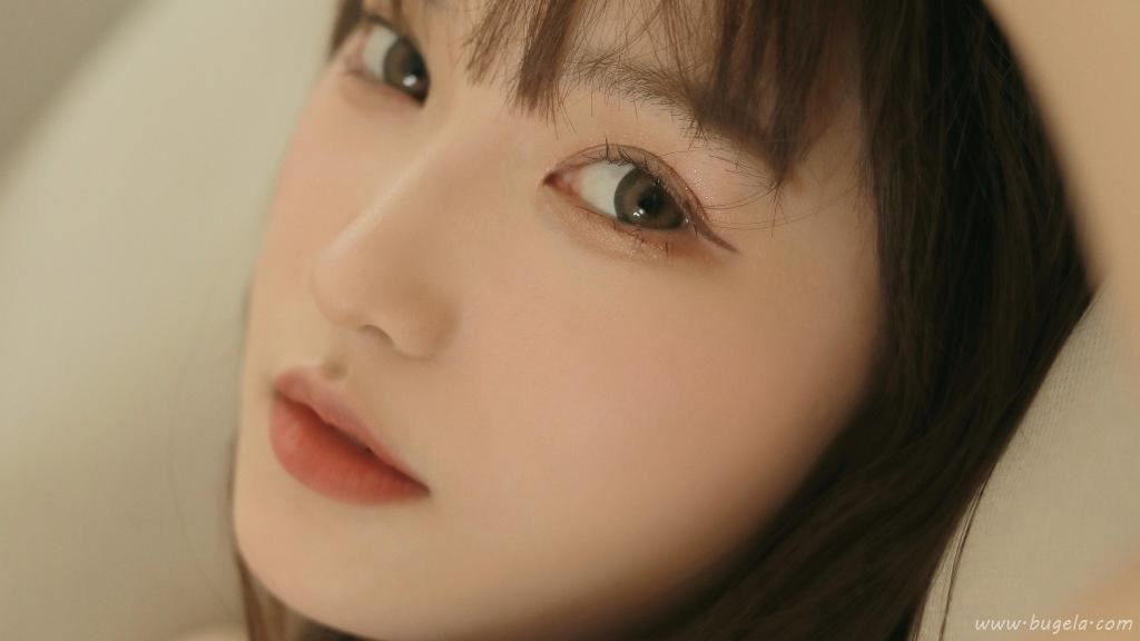 冷艳气质美女图片