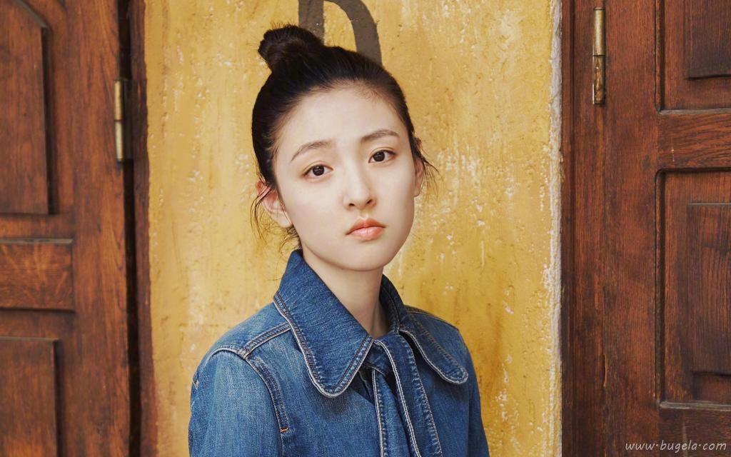 清秀靓丽女神吴倩时尚休闲牛仔街拍图片