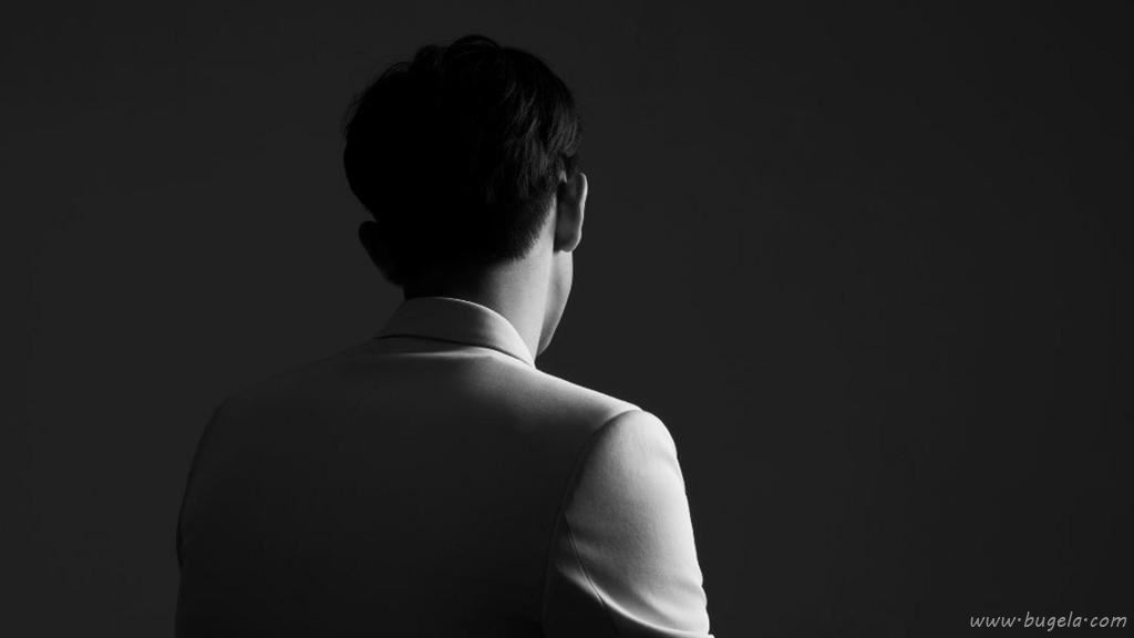 李现GQ时尚白色西黄封面大片写真图片