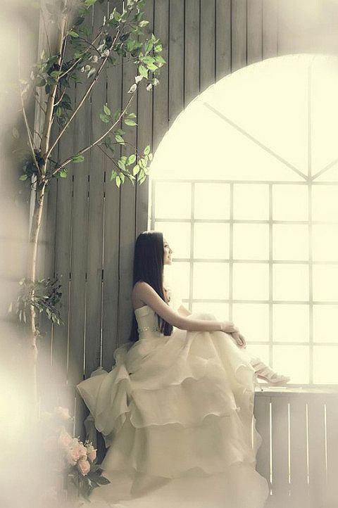 最新唯美白色婚纱高清图片