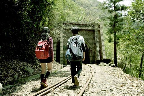 唯美阳光下情侣高清大全图片