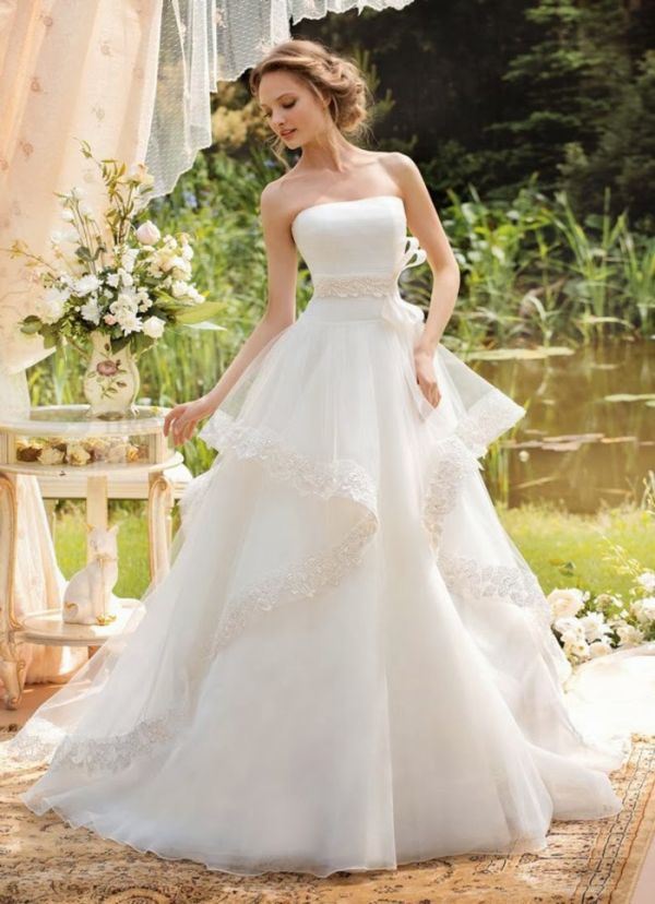 精美婚纱照勾起女性婚纱梦图片