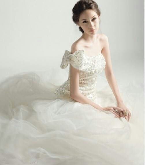 好看的女生婚纱合辑图片