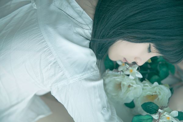 森系女生唯美意境图片