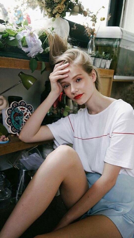 欧美女生霸气冷艳高清图集图片