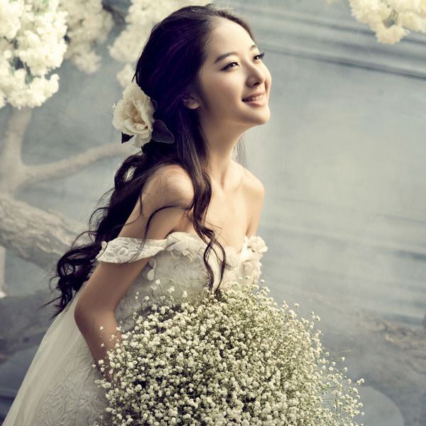 女生婚纱唯美高清大图图片