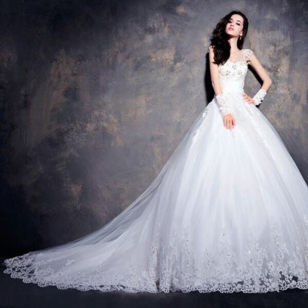 精美婚纱照勾起女性婚纱梦图片