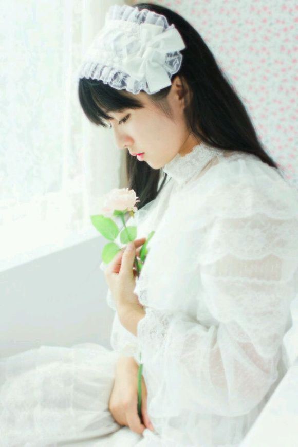 森系唯美意境女生图片