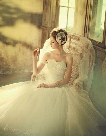 好看的女生婚纱合辑图片