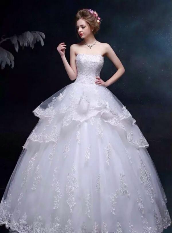 白色落地婚纱合辑图片