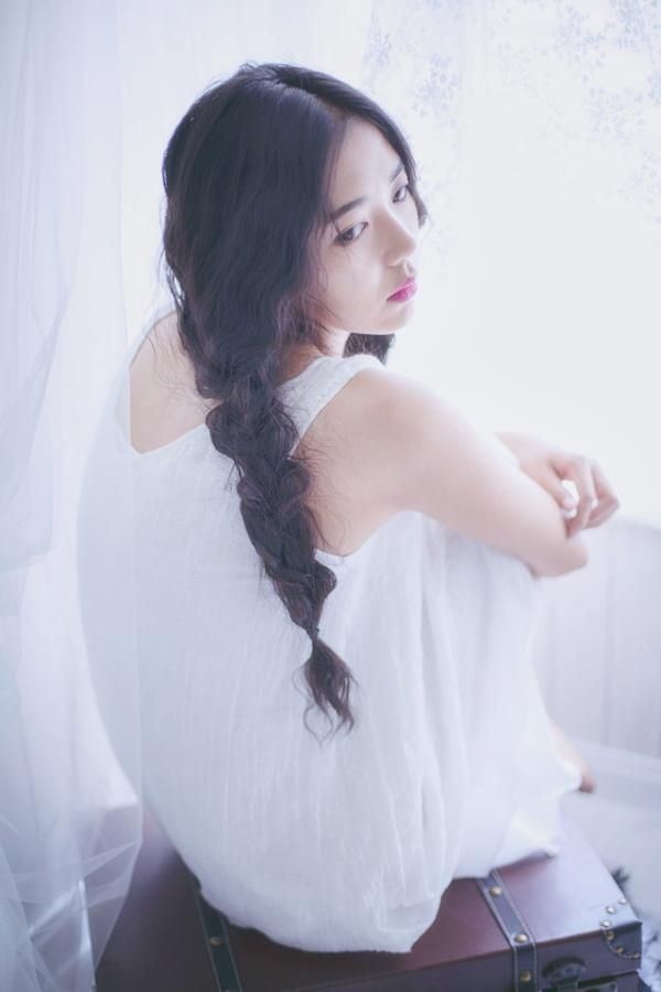 森系唯美意境女生图片