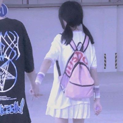 宁宁和花子好看的情侣头像 不明显图片