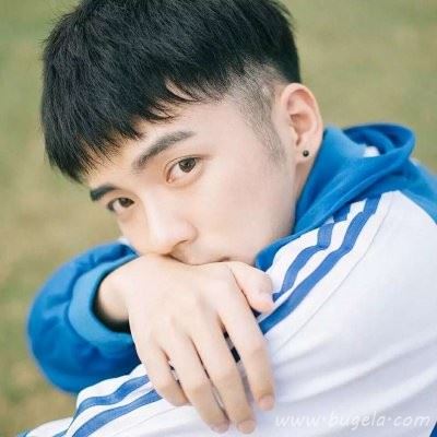 清新蓝色系男生头像图片
