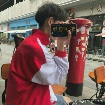 非主流红色系男生微信头像图片
