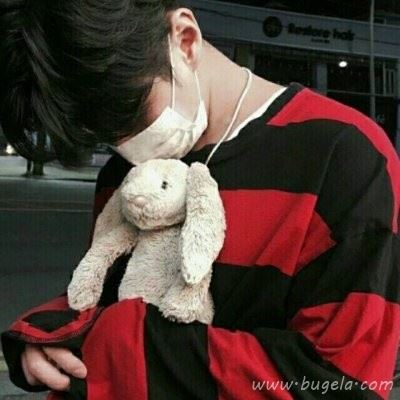 非主流红色系男生微信头像图片