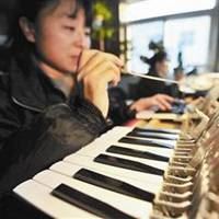 手风琴唯美头像_微信头像大全图片