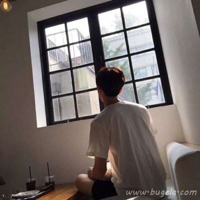 男生背影伤感的头像图片