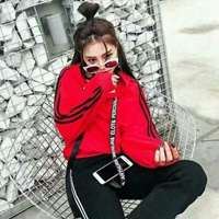 红色衣服的头像女生唯美生活_微信头像大全图片