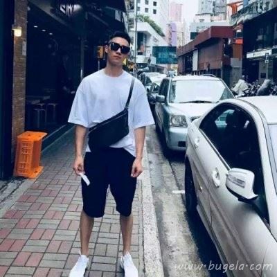 帅气背包男生头像 侧身背影背包头像图片