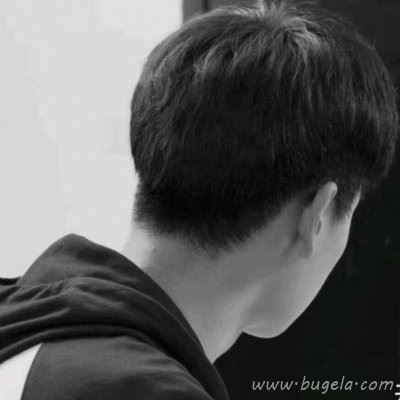 男生伤感黑白系头像图片