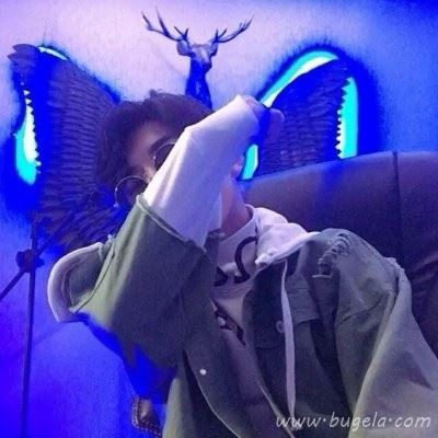 2021超火蓝色系男生头像 可爱有个性图片