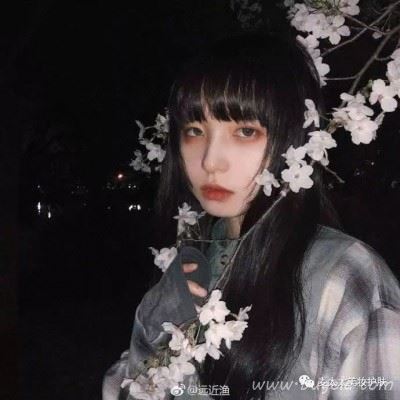 欧美风丧系女头像 外国病态失恋女头像图片