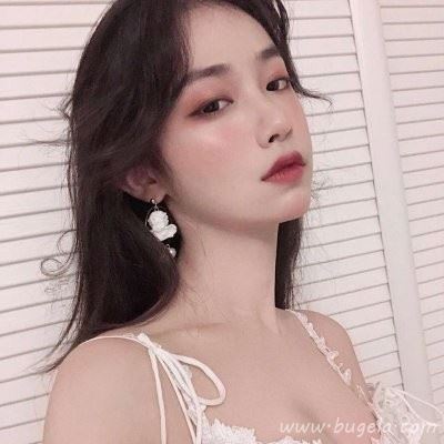 欧美妆女生头像图片