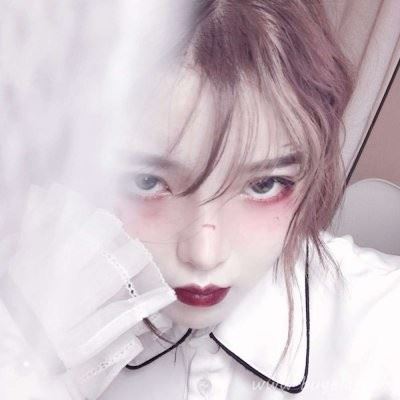 欧美妆女生头像图片