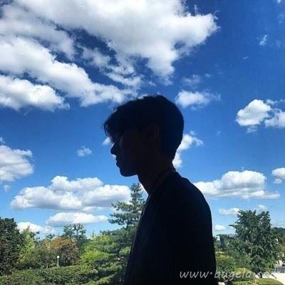 2021新款蓝色系男生头像图片