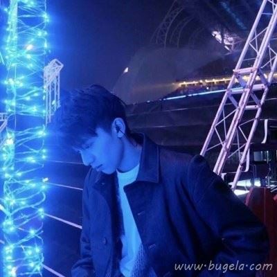 2021新款蓝色系男生头像图片