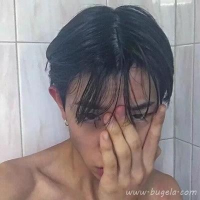 男生霸气光膀子头像图片