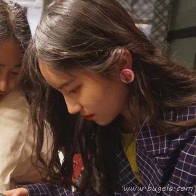 寂寞孤独的妹子头像图片