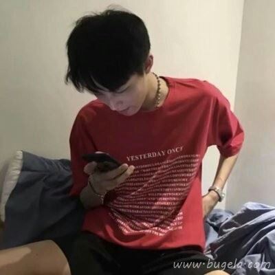 非主流不看脸红色系男头图片