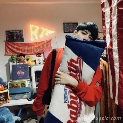非主流不看脸红色系男头图片
