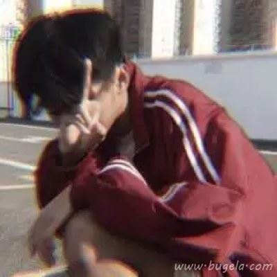 萌版男生剪刀手头像图片