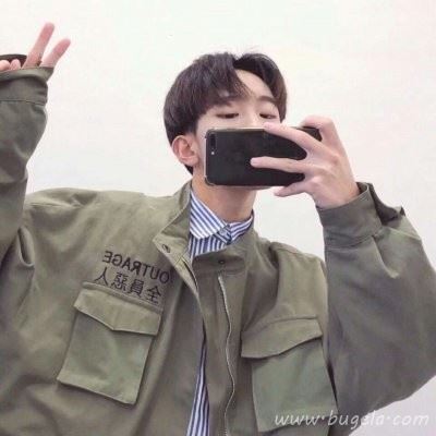 萌版男生剪刀手头像图片