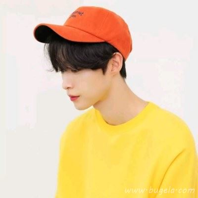 黄色系韩版男生头像图片