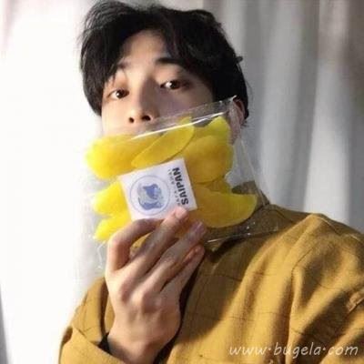 黄色系韩版男生头像图片